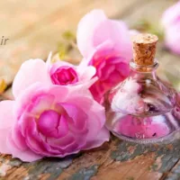۷ خاصیت معجزه‌آسای گلاب برای سلامتی