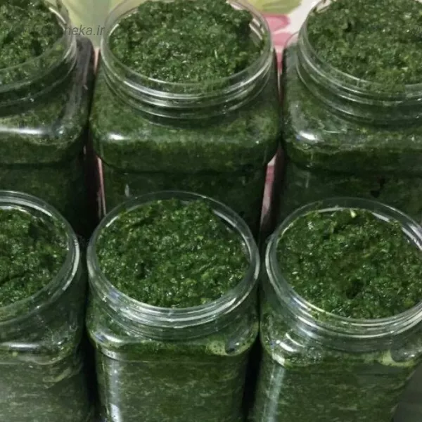 عکس دلار عکس نمک سبز گیلان عکس سبزی معطر عکس دلار فروشی